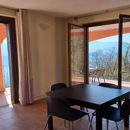 Apartment In Oggebbio With Lake Maggiore Views, Cleaning Included Apartman Oggebbio